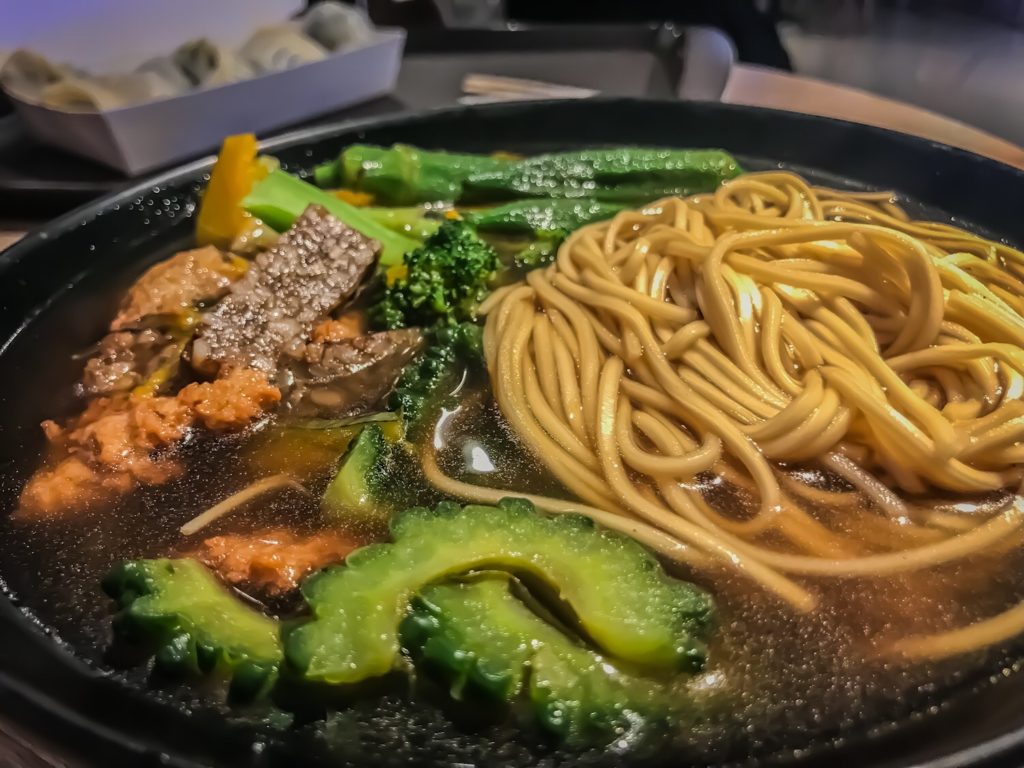 נודלס טבעוני טאיוואן