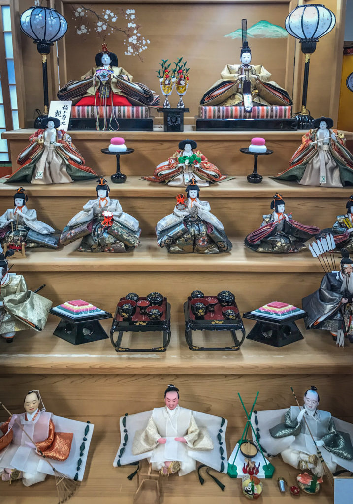 בובות הינה יפניות