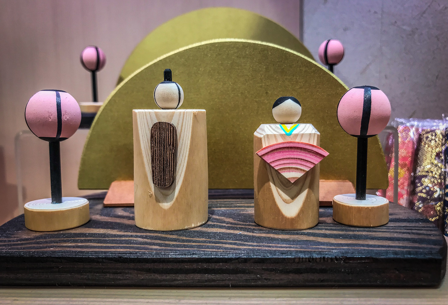 בובות עץ יפניות