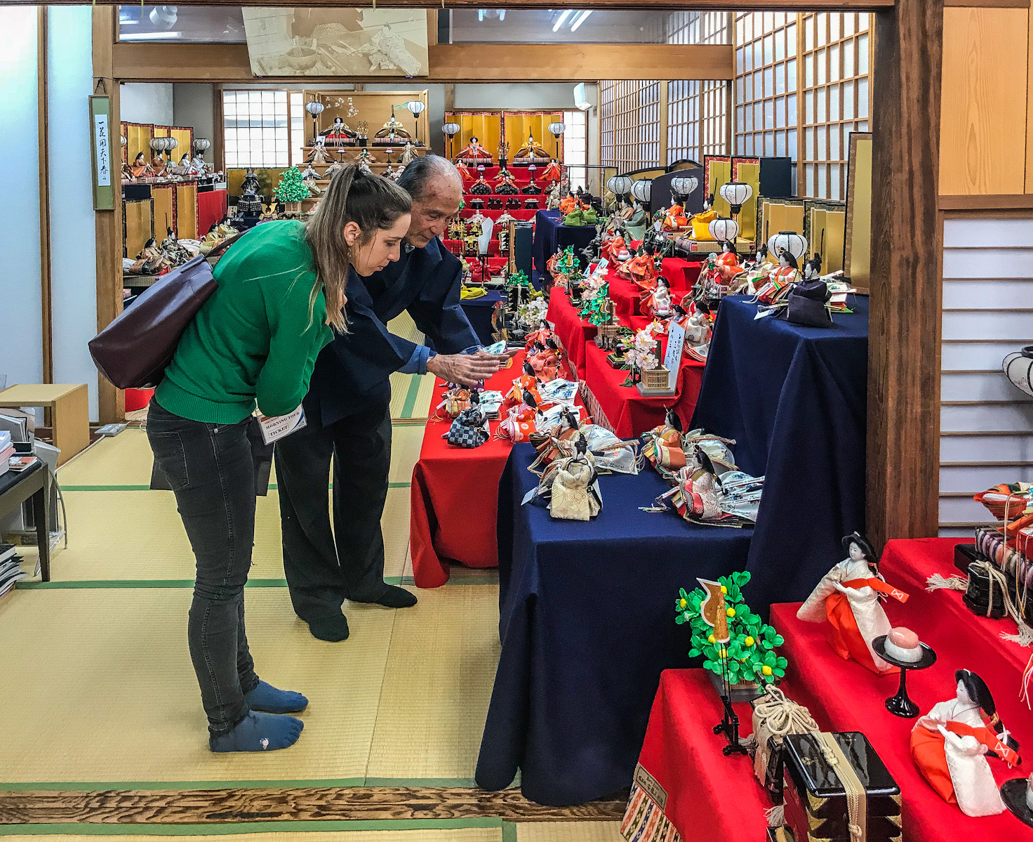 מפעל לבובות יפניות