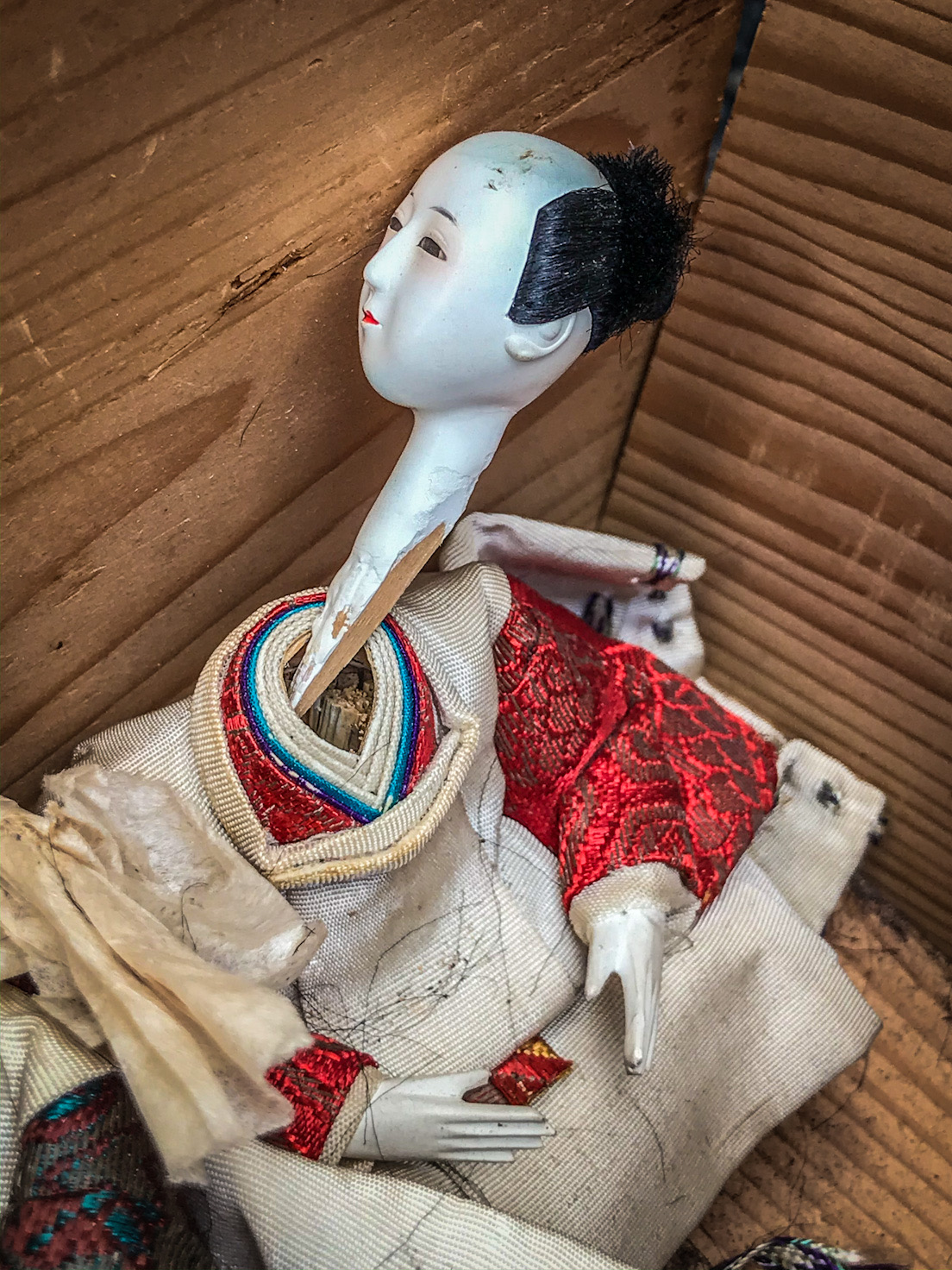 בובת הינה שבורה